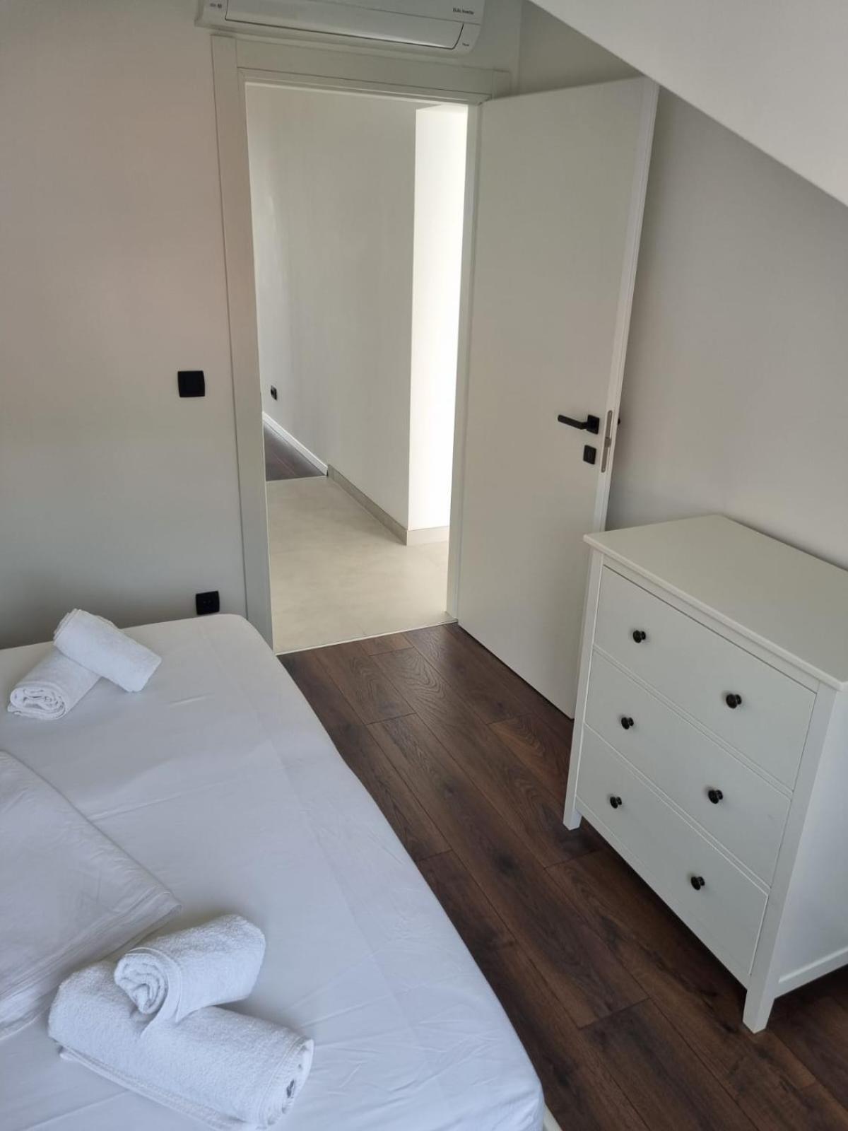 בול Superior Apartments Luka מראה חיצוני תמונה