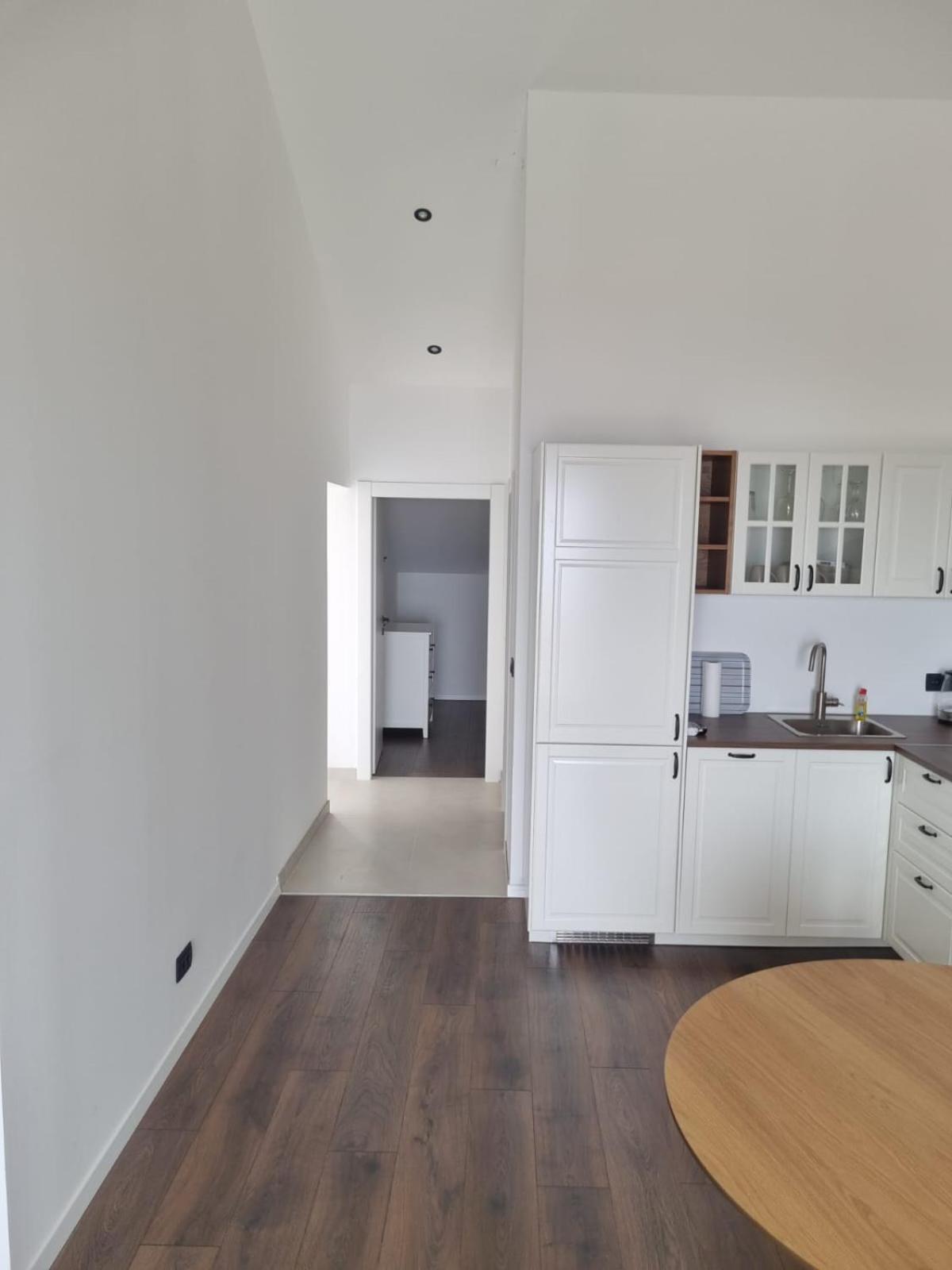 בול Superior Apartments Luka מראה חיצוני תמונה