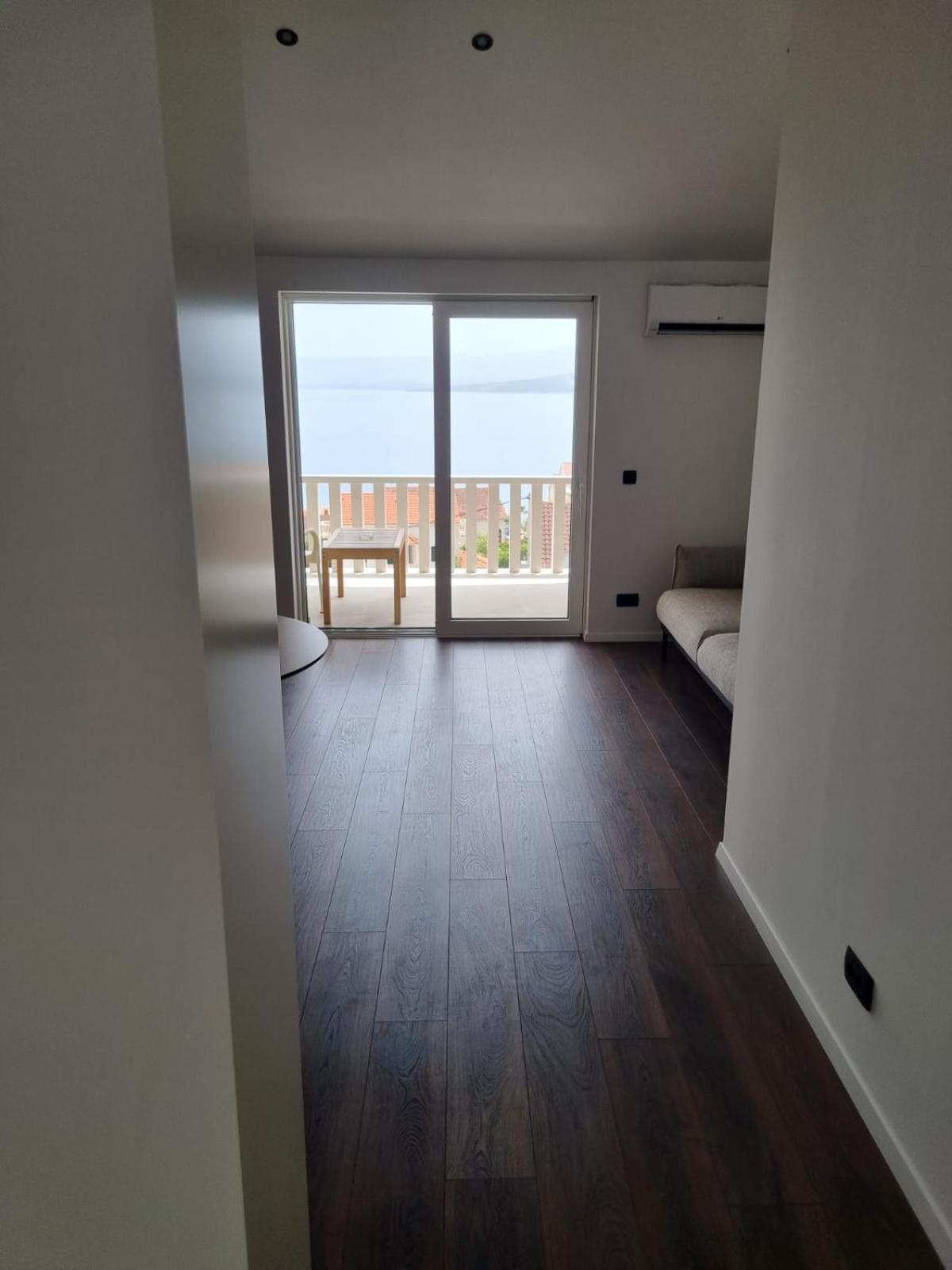 בול Superior Apartments Luka מראה חיצוני תמונה
