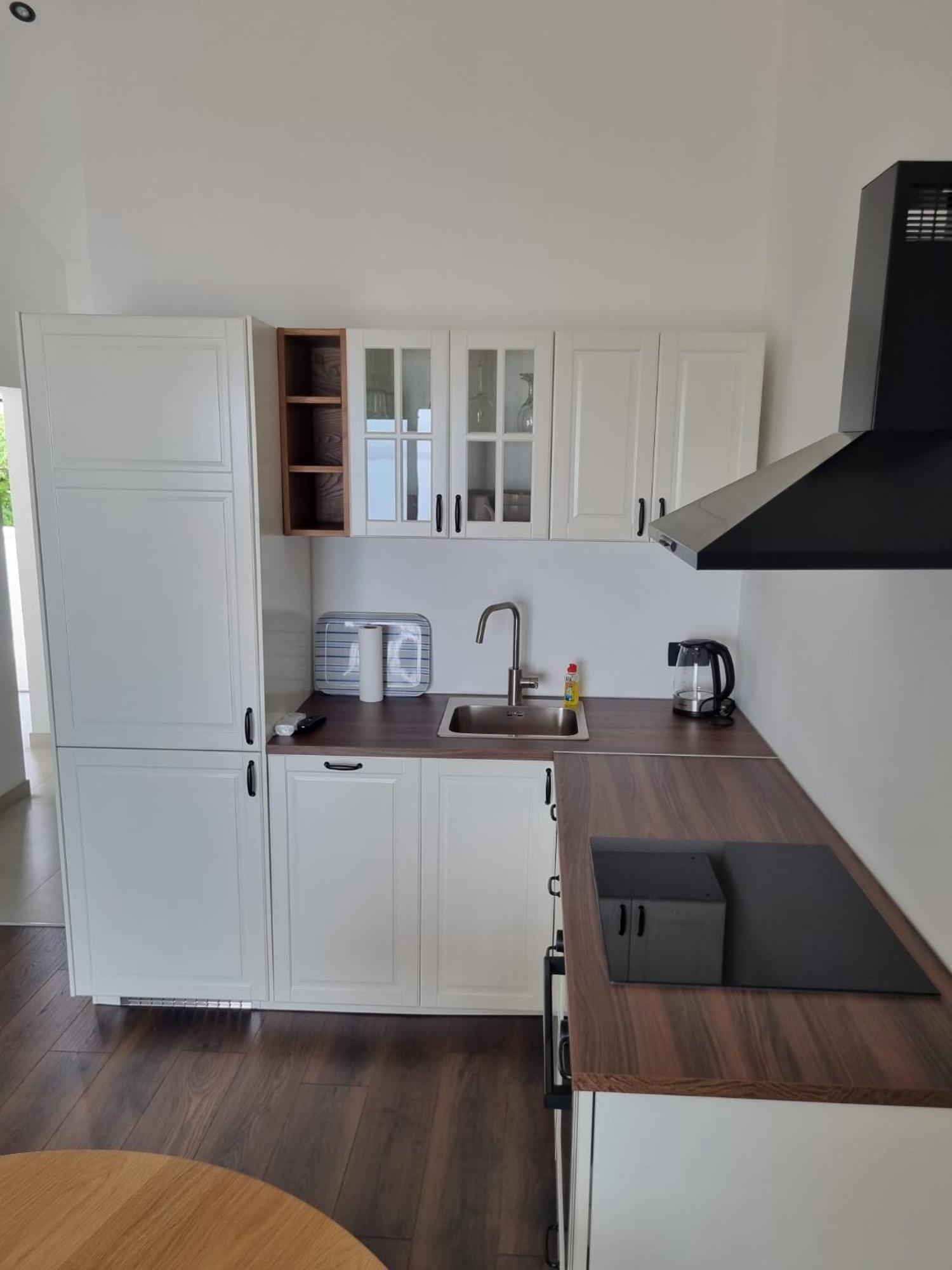 בול Superior Apartments Luka מראה חיצוני תמונה